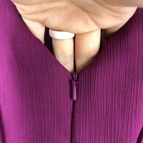 David's Bridal Women's Size 2 Purple Short Crinkle Chiffon Sleeveless Dress - Picture 6 of 11